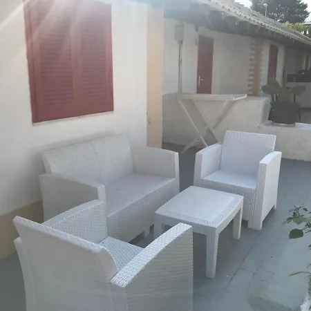 Stanze Al Mare Di Paolo Hotel apartamentowy Fontane Bianche